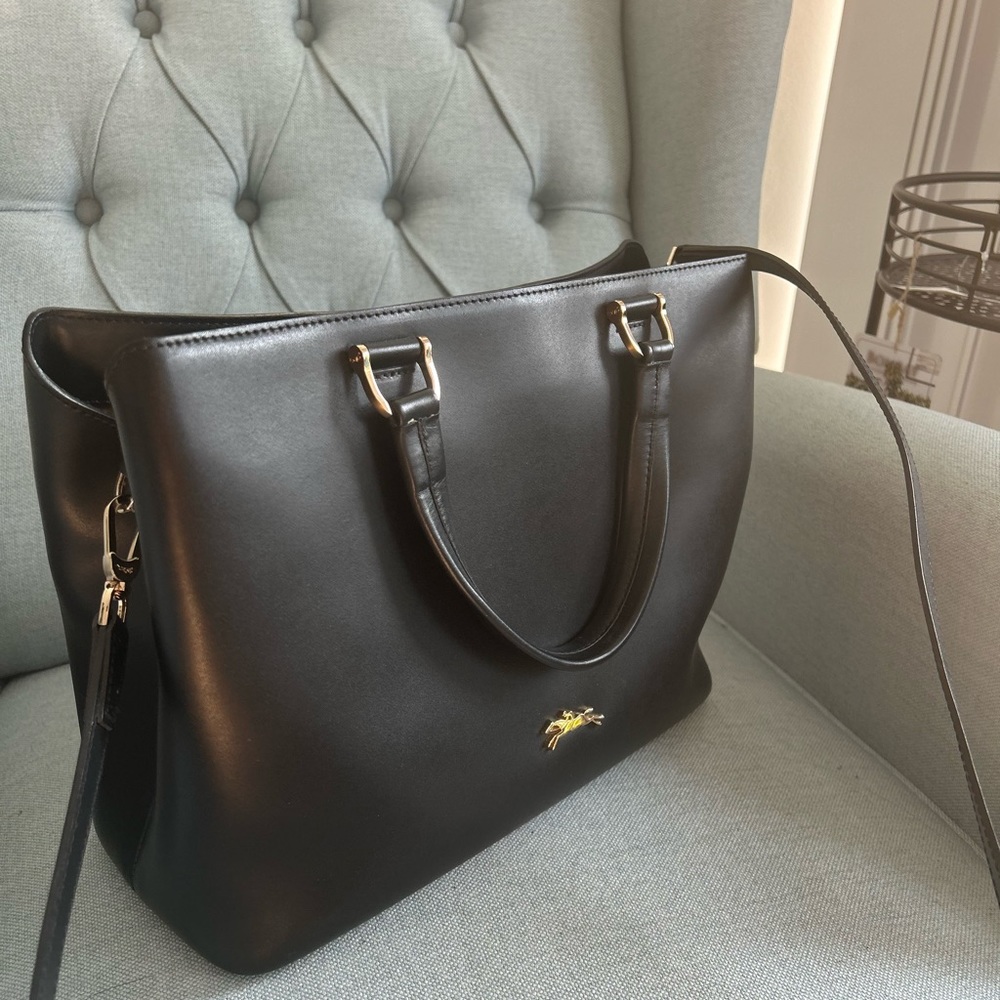 Like new all leather Longchamp Honré Tote Bag